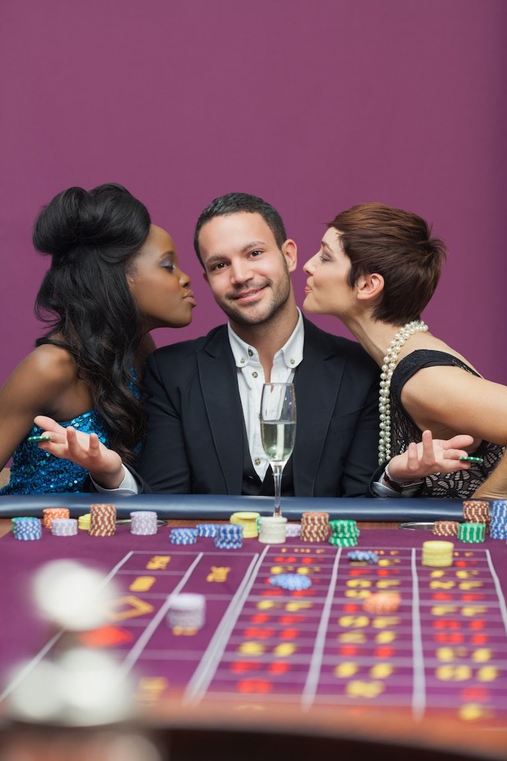Tampilan rangkaian permainan slot Mahjong Ways, Sweet Bonanza, dan Gates of Olympus